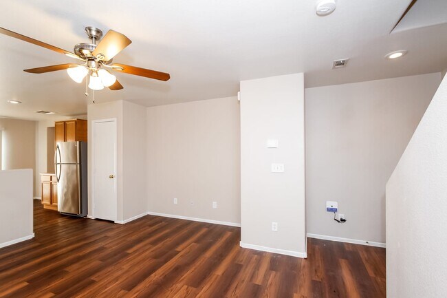 Building Photo - 107 Temple Bells Ct