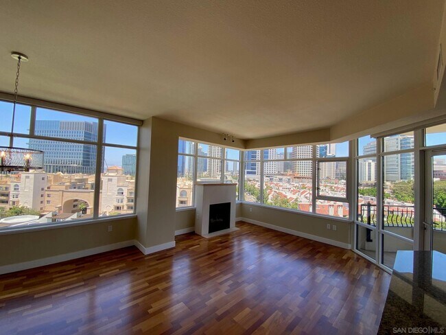 Building Photo - 700 W Harbor Dr