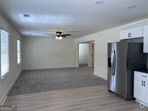 Building Photo - 426 W Highland Ave