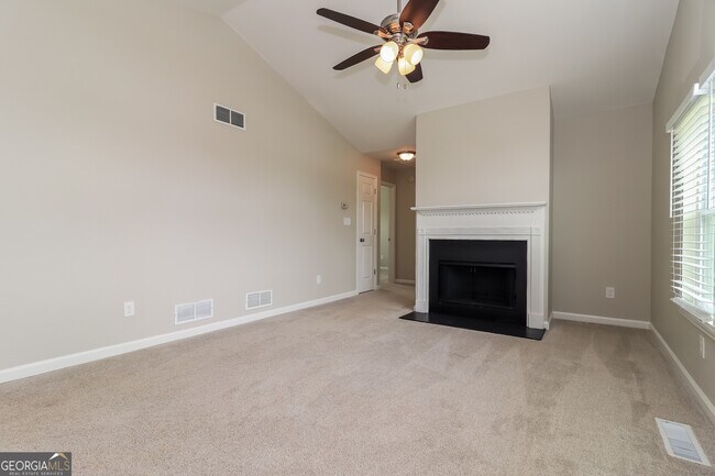 Building Photo - 120 Villa Ridge Dr