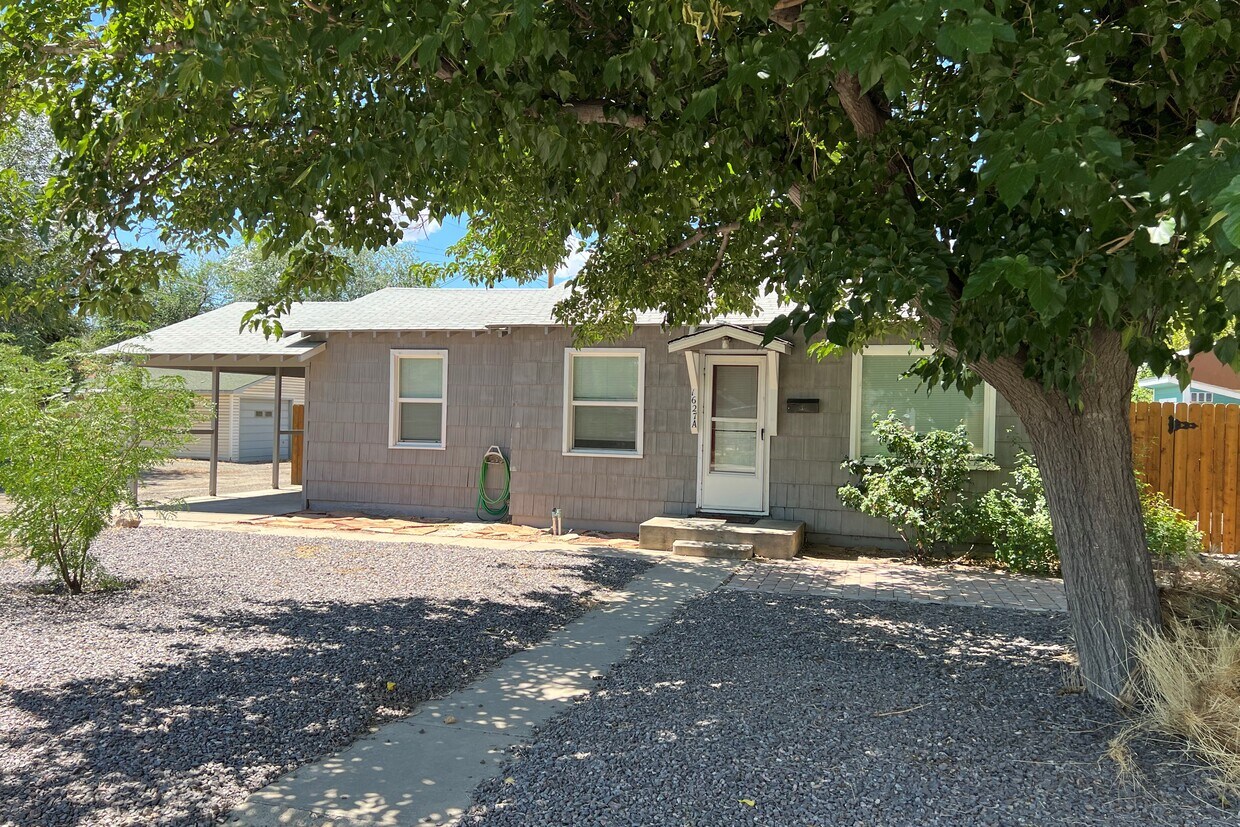 Primary Photo - 1627 N 14th St