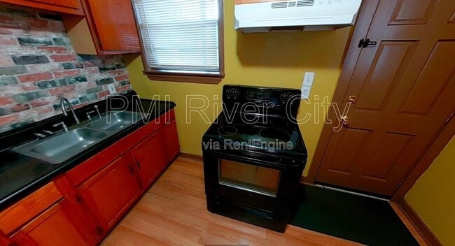 Foto del edificio - 237 E 21st St