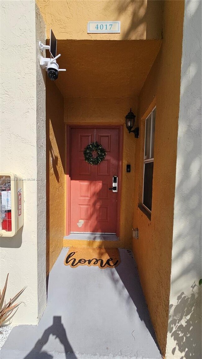 Foto del edificio - 4017 NW 90th Ave