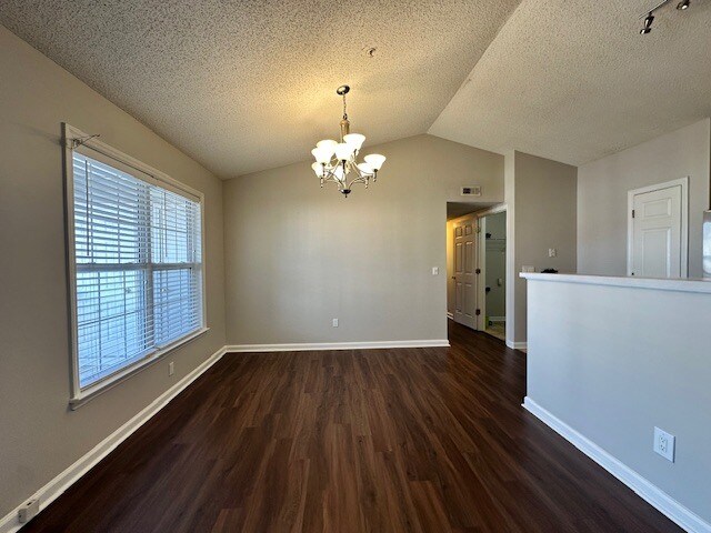 Foto del edificio - 5008 Lawndale Dr
