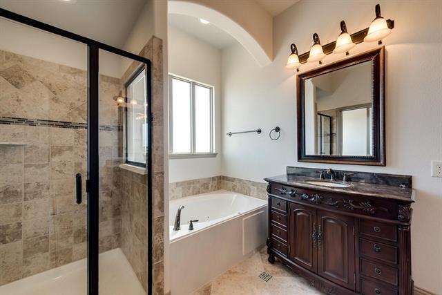 Foto del edificio - 1328 River Oak Ln