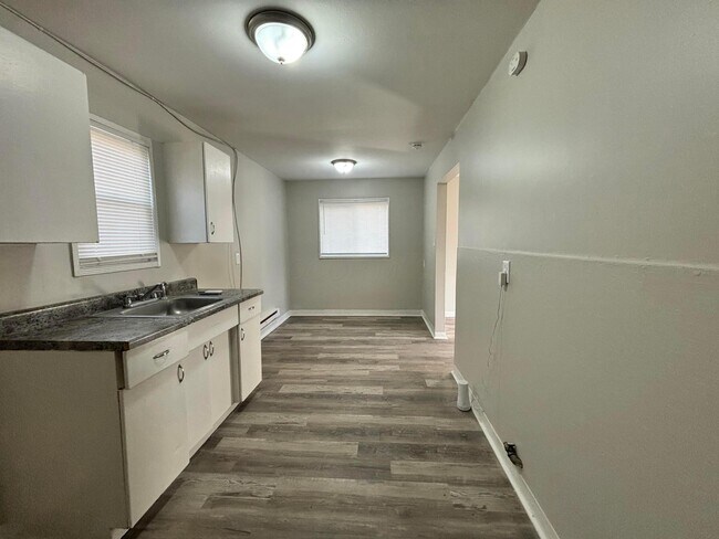 Foto del edificio - 308 Wrexham Ave