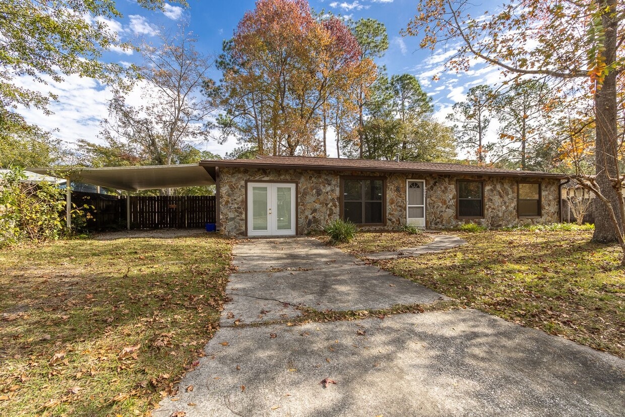 5921 NW 26th Street (Northwood Pines) House Rental in Gainesville, FL