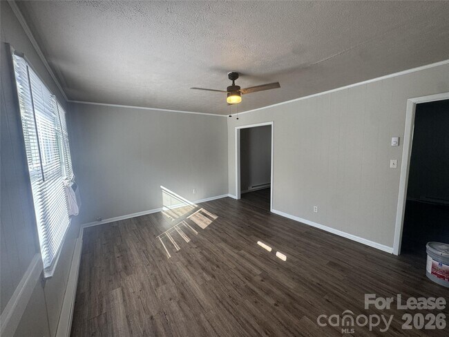 Foto del edificio - 337 Laurel St