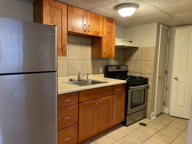 Foto del edificio - 50 Kenmore Ave