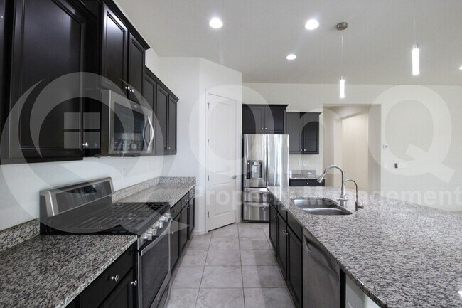 Foto del edificio - 1865 E Crescent Way