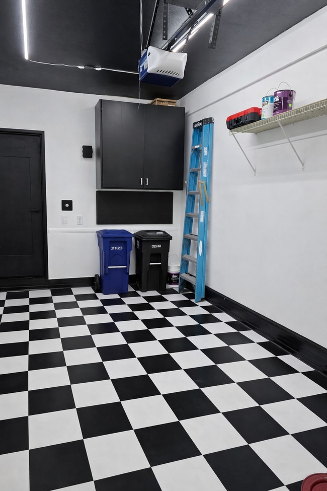 Building Photo - 1342 Serena Cir