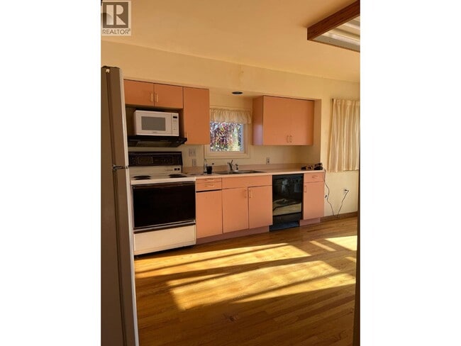 Photo du bâtiment - 58 W 39th Ave