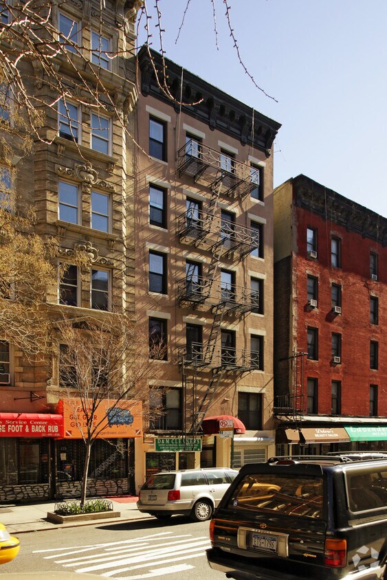 Foto del edificio - 129 E 4th St