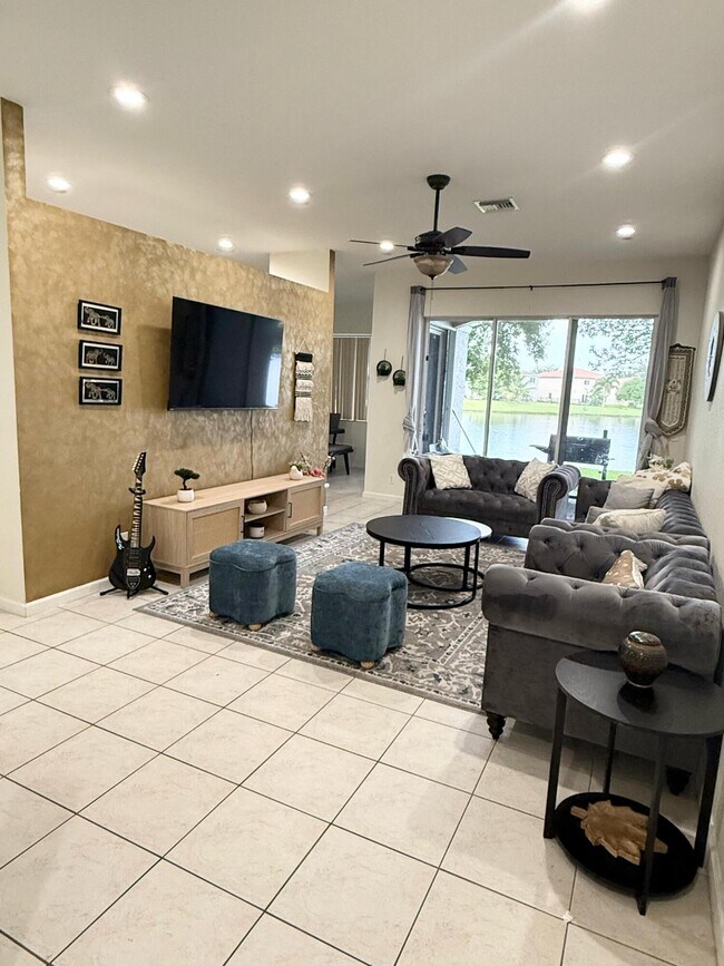 Foto del edificio - 2891 Cedar Dunes Dr