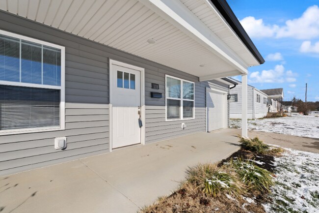 Foto del edificio - 118 Clark Rd