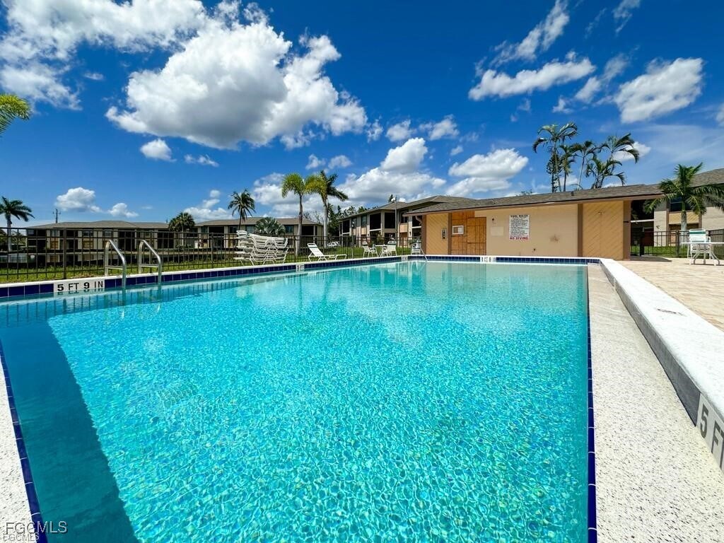 Foto principal - 16881 Davis Rd