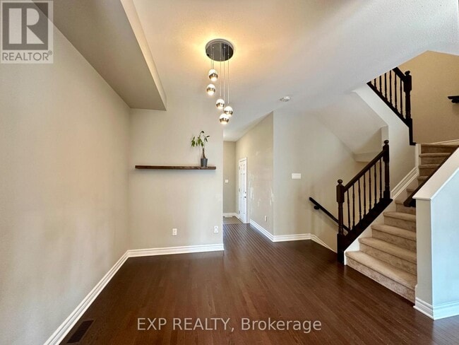Building Photo - 2470 Waterlilly Way