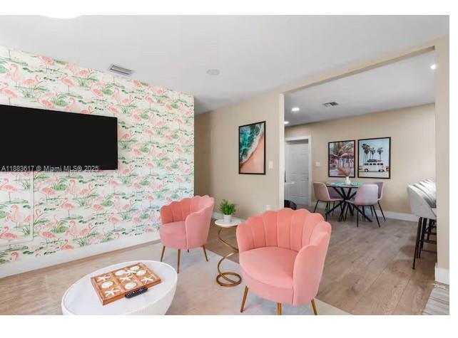 Foto del edificio - 1345 NE 14th Ave