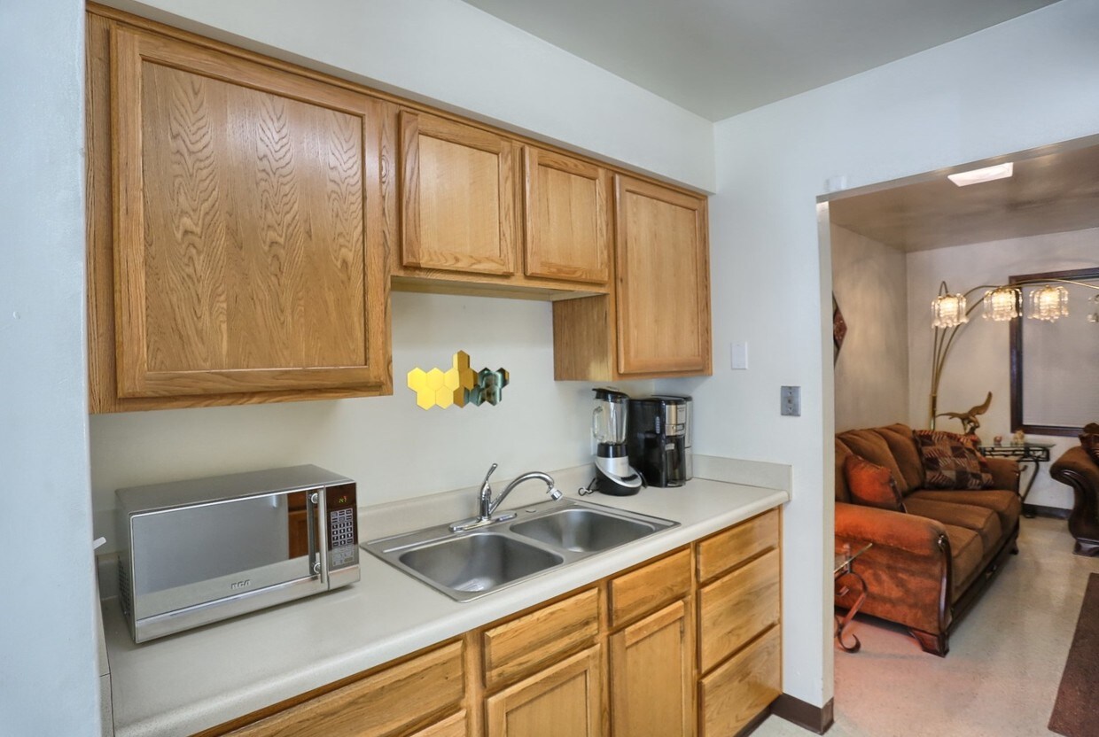 Foto del edificio - Woodland Manor Apartments