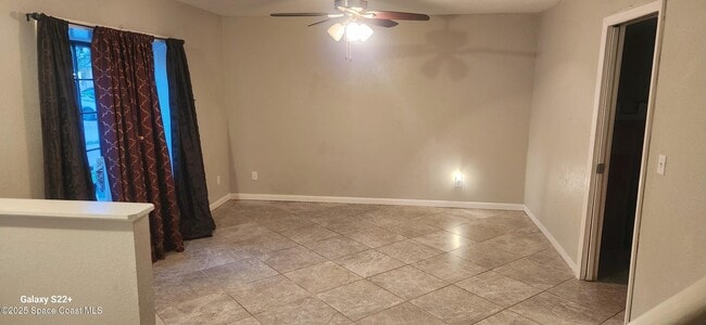 Building Photo - 2014 Manor Dr NE