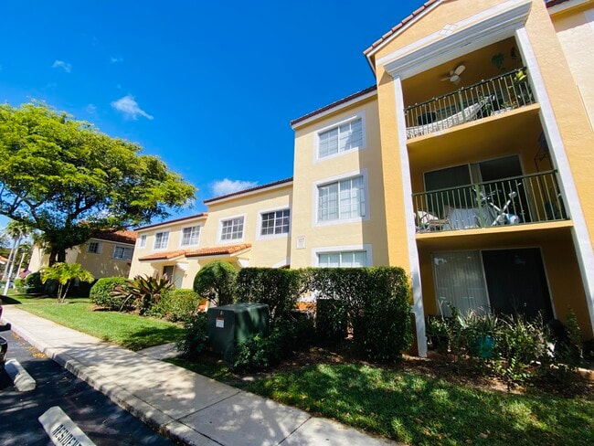 Building Photo - 107 Yacht Club Way