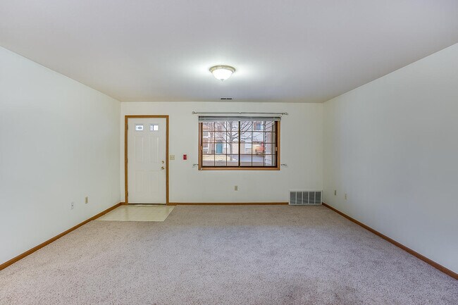 Building Photo - 7202 98th Ave