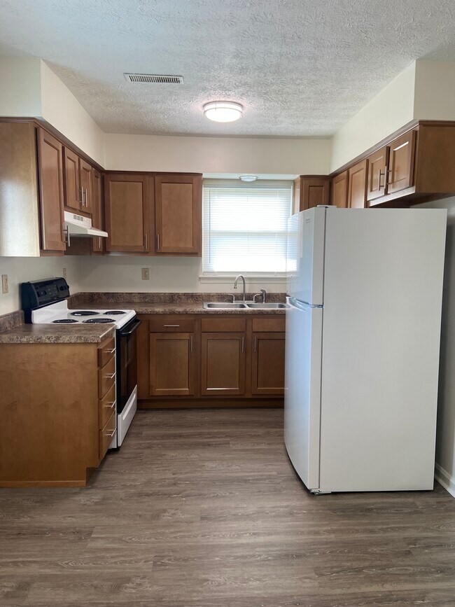 104 Cocina - 104 Susan Ct