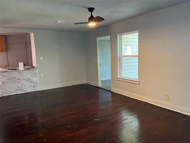 Foto del edificio - 4105 Burton Ave