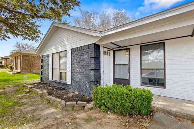 Building Photo - 5349 Northridge Blvd