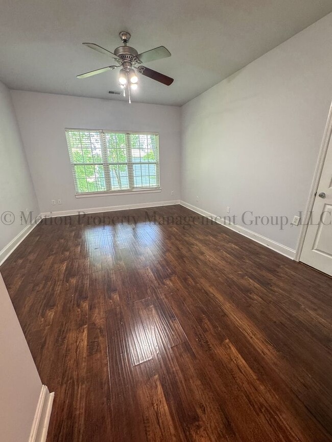 Photo - 6920 Northside Dr Apartment