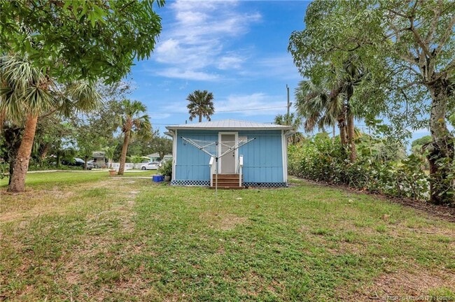 Foto del edificio - 922 SE Bayou Ave