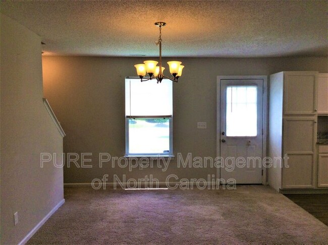 Building Photo - 3958 Damask Drive
