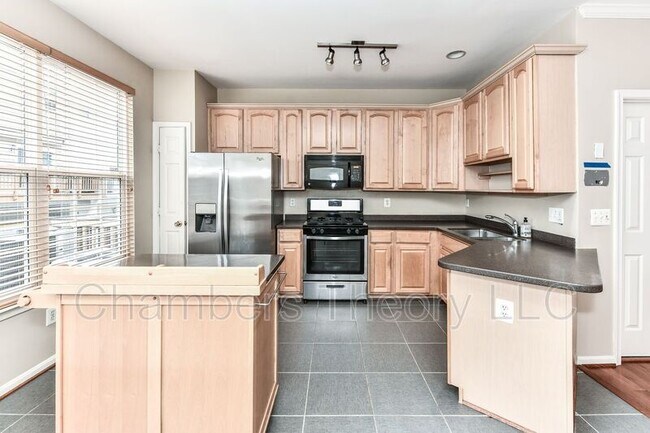 Foto del edificio - 3845 Eisenhower Ave