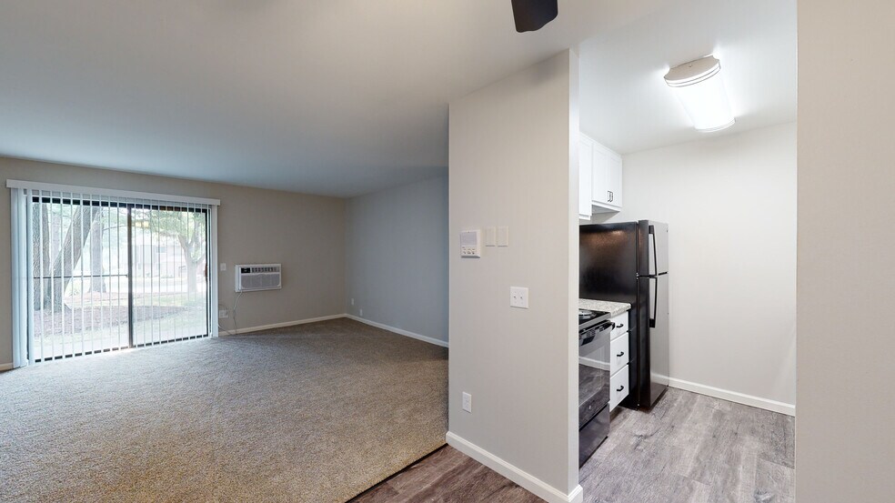 Country Meadows Apartments