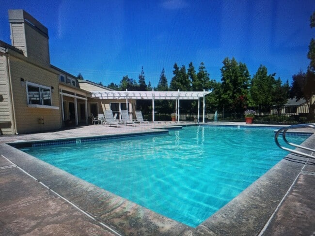 Interior Photo - REFLECTIONS