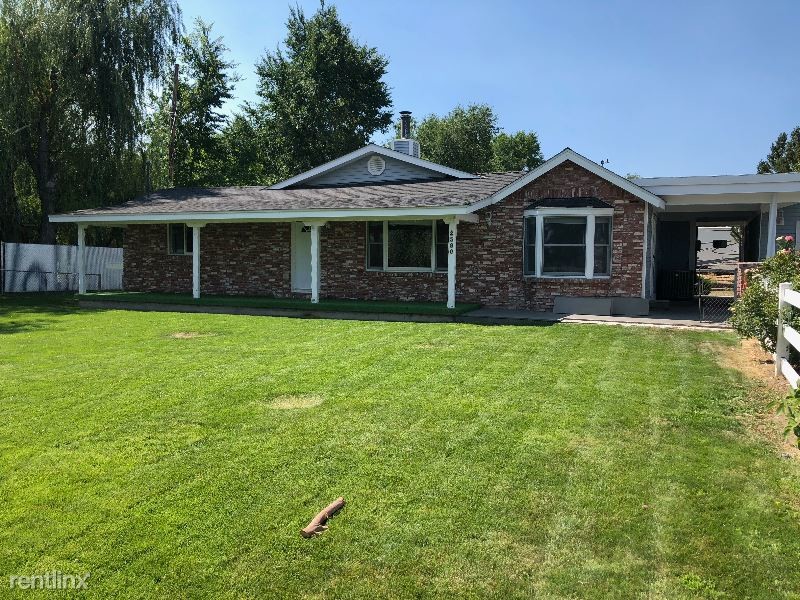 Foto principal - 2580 Holcomb Ranch Ln