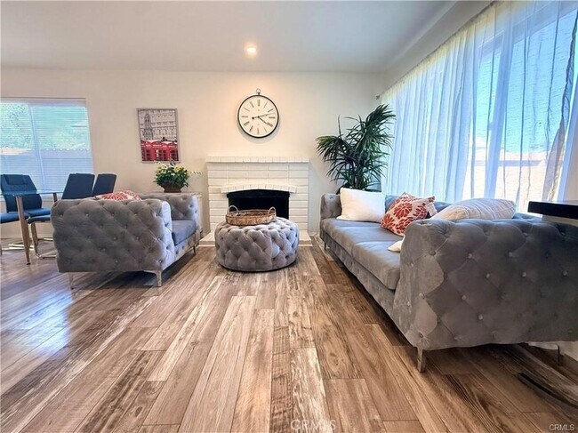 Foto del edificio - 14901 Waverly Ln