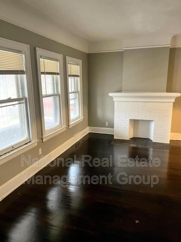 Foto del edificio - 2916-2918 Tyler St