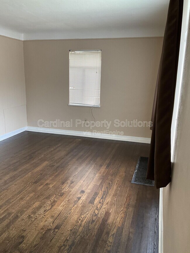 Foto del edificio - 109 Glenridge Pl