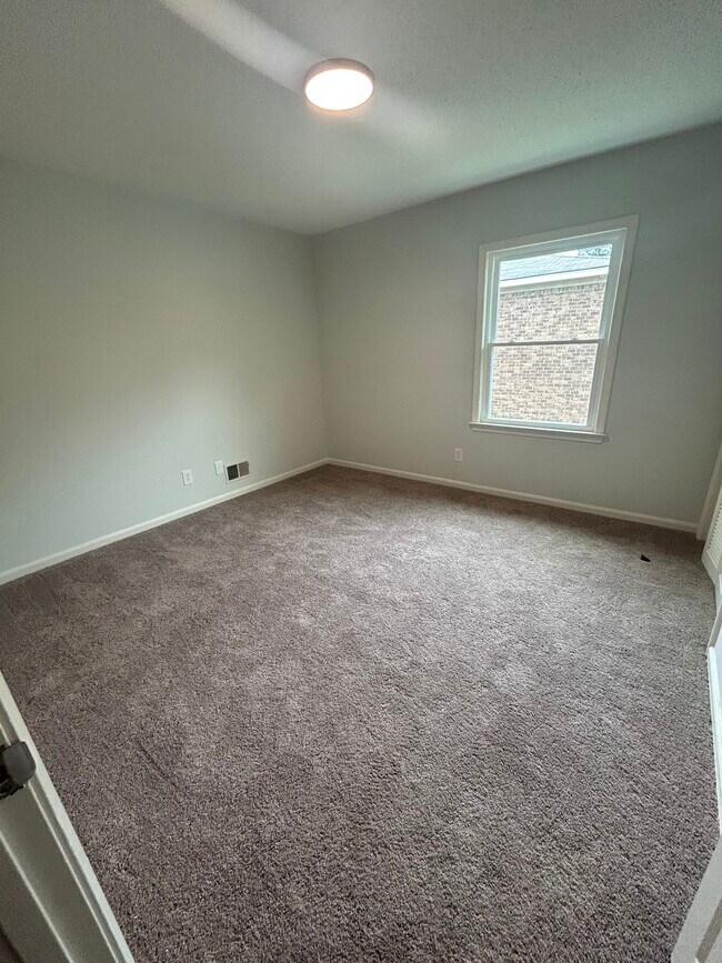 03_Bedroom 1 - 3700 Bush River Rd
