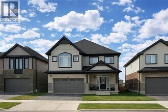 Building Photo - 253 Sedgewood St