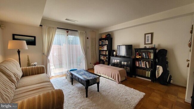 Foto del edificio - 11150 Rock Garden Dr