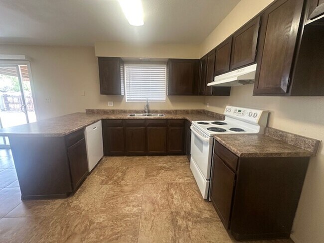 Foto del edificio - TEMPE HOME FOR LEASE