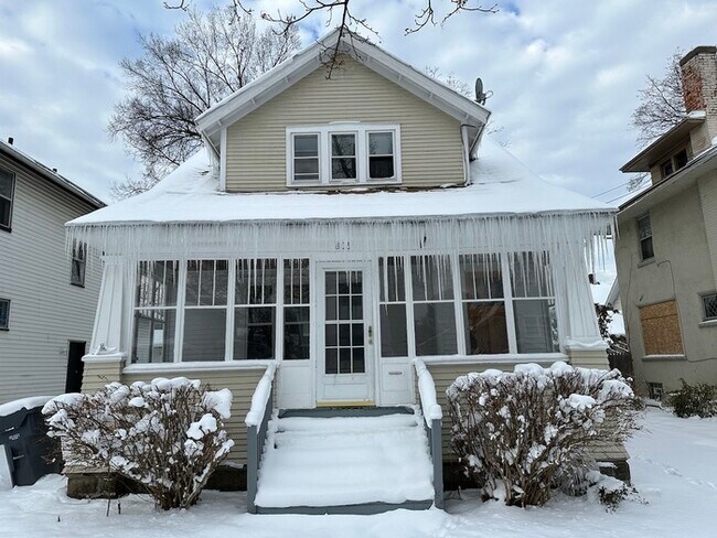 Foto del edificio - 805 Hawley St
