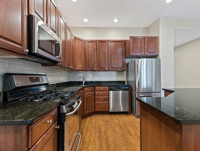 Foto del edificio - 653 E 2nd St
