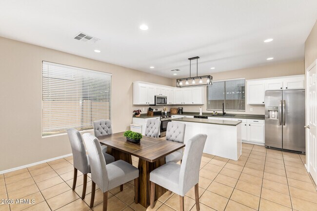 Foto del edificio - 3143 S Southwind Dr