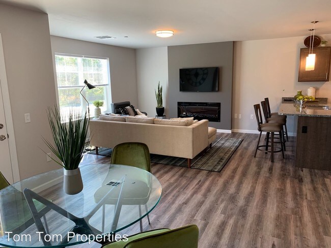 Foto del edificio - 2466 Pleasant Valley Rd