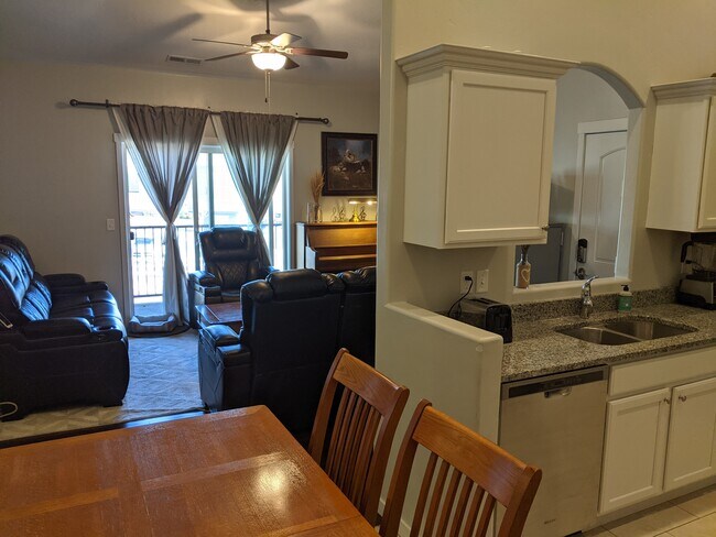 Spacious Living Area - 127 E Jordan Ridge Blvd