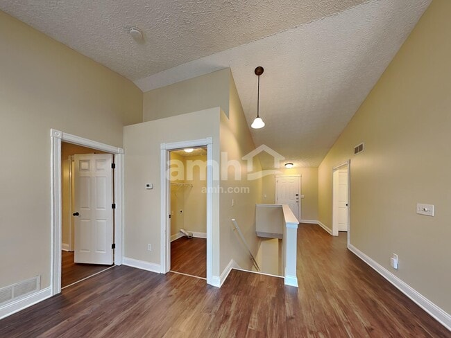 Building Photo - 1199 Onaway Ct
