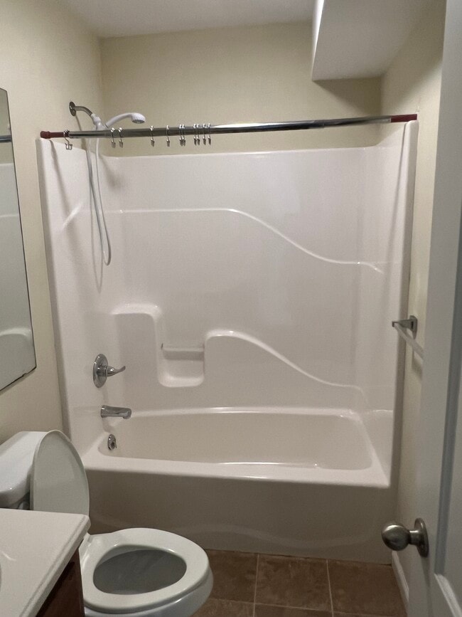 Bathroom - 416 N Green St